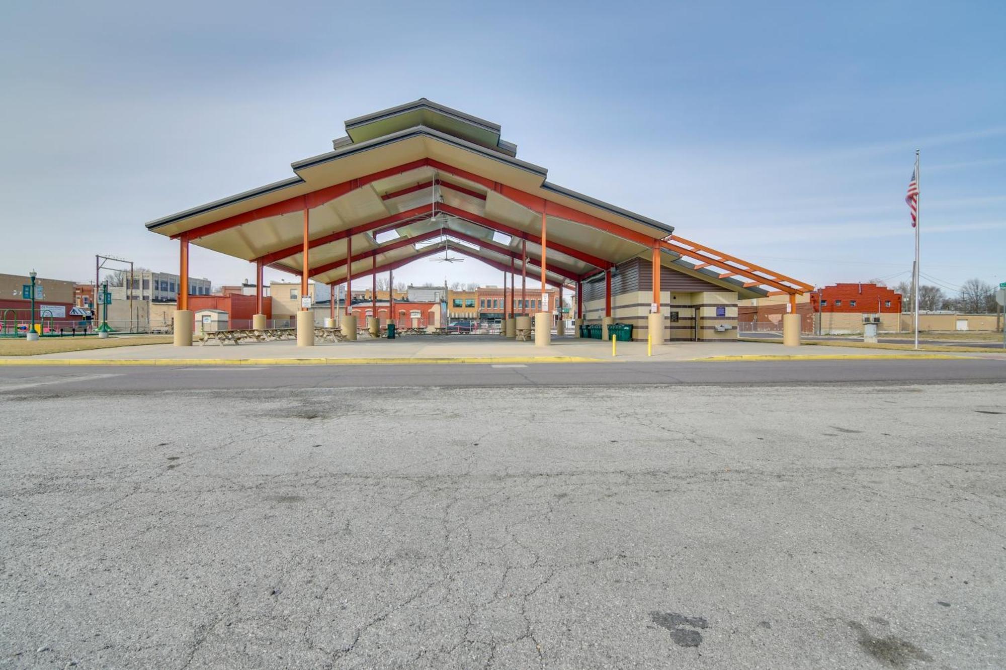 Dtwn Loft In The Heart Of Monett Pets Welcome! Εξωτερικό φωτογραφία