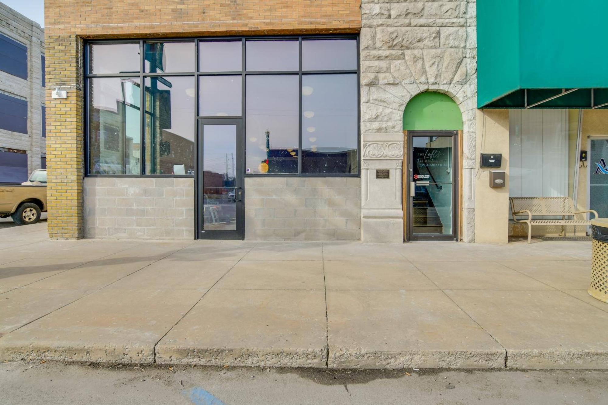 Dtwn Loft In The Heart Of Monett Pets Welcome! Εξωτερικό φωτογραφία