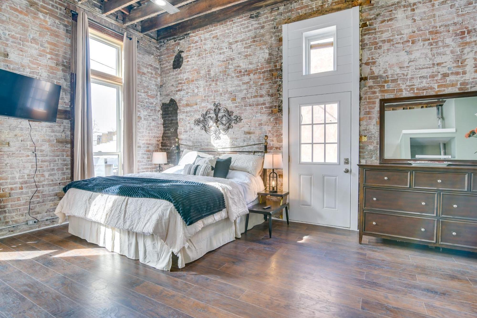 Dtwn Loft In The Heart Of Monett Pets Welcome! Εξωτερικό φωτογραφία